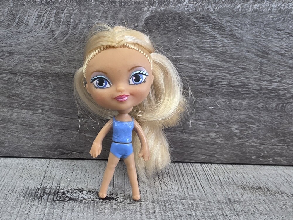 2003 Hasbro 3" Brats Mini Doll Full Head Blonde Hair g50